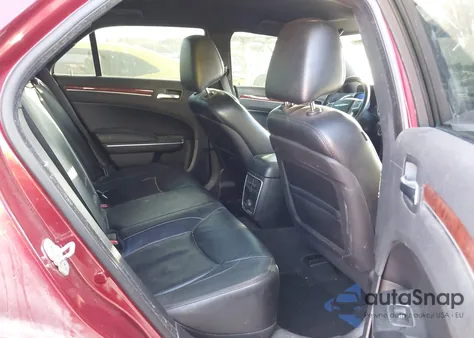 2013 Chrysler 300 Motown z USA, uszkodzony, nr VIN 2C3CCAAG9DH569280